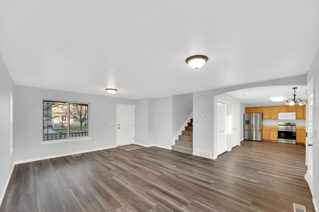 7881 N CEDAR CREST RD Eagle Mountain, UT 84005