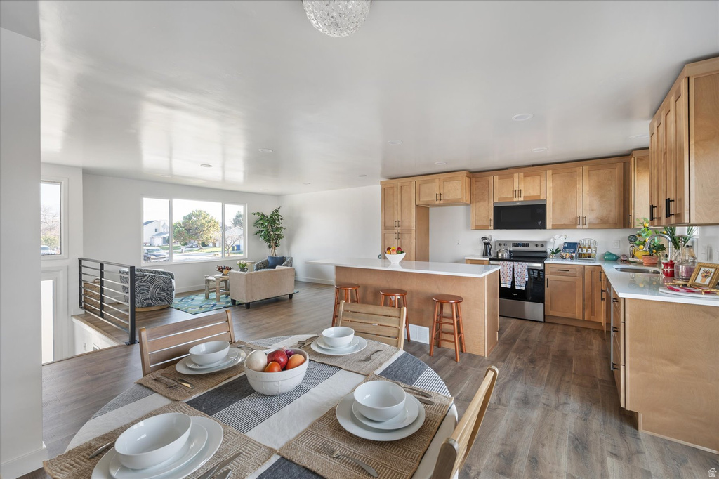 833 N STARCREST DR Salt Lake City, UT 84116