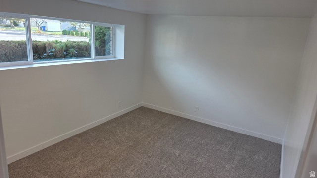 833 N STARCREST DR Salt Lake City, UT 84116