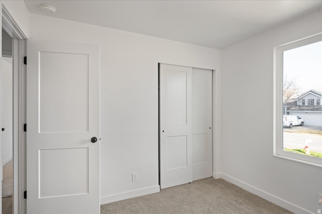 833 N STARCREST DR Salt Lake City, UT 84116