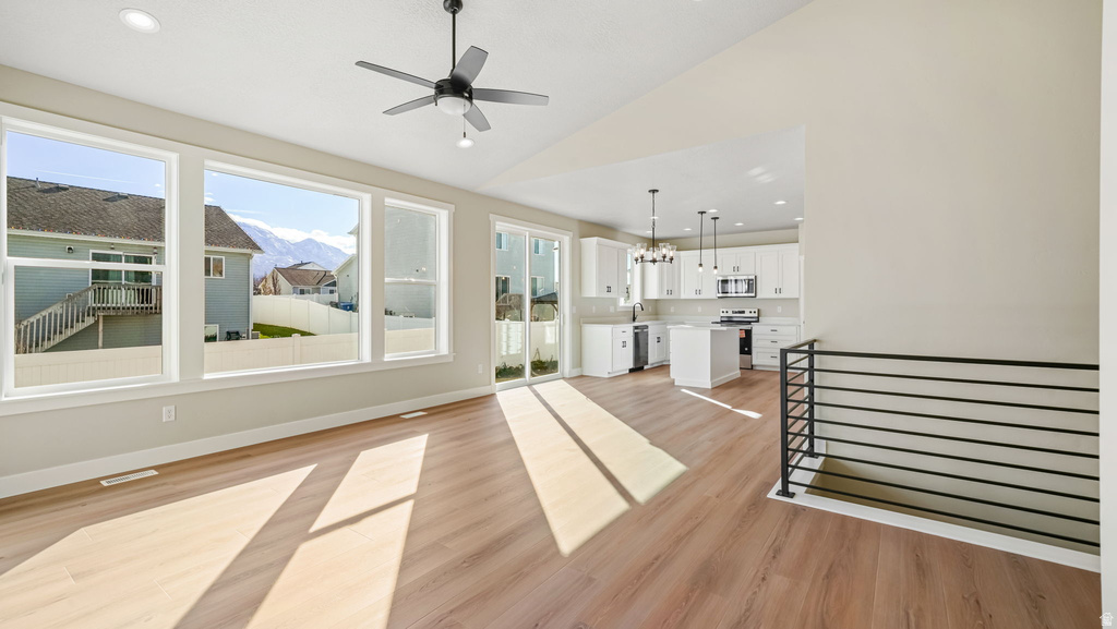 201 W 930 N Santaquin, UT 84655