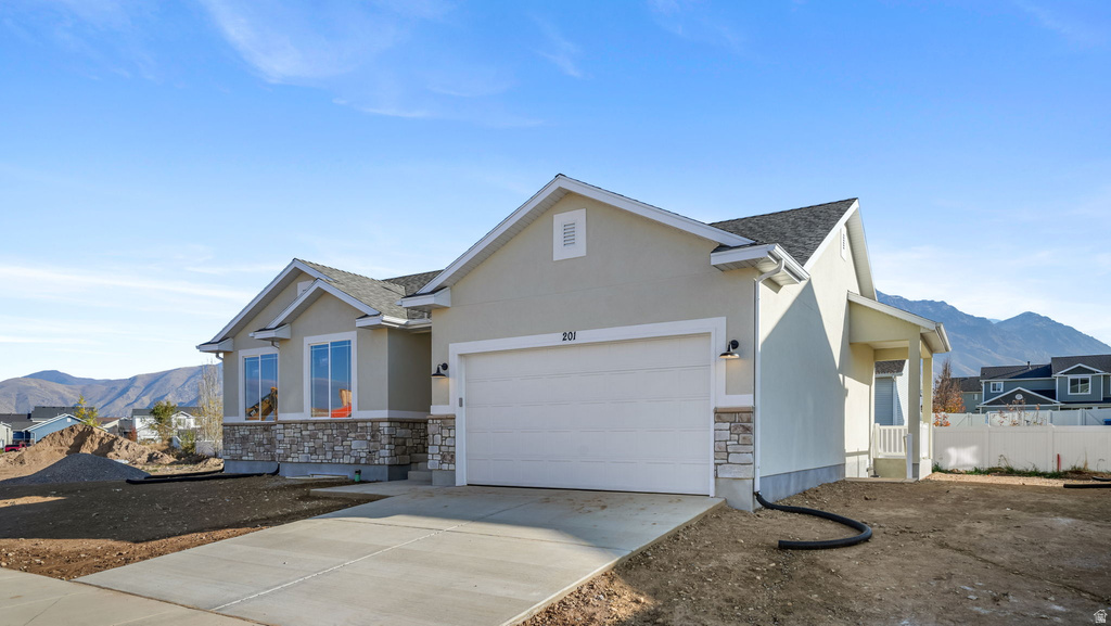 201 W 930 N Santaquin, UT 84655