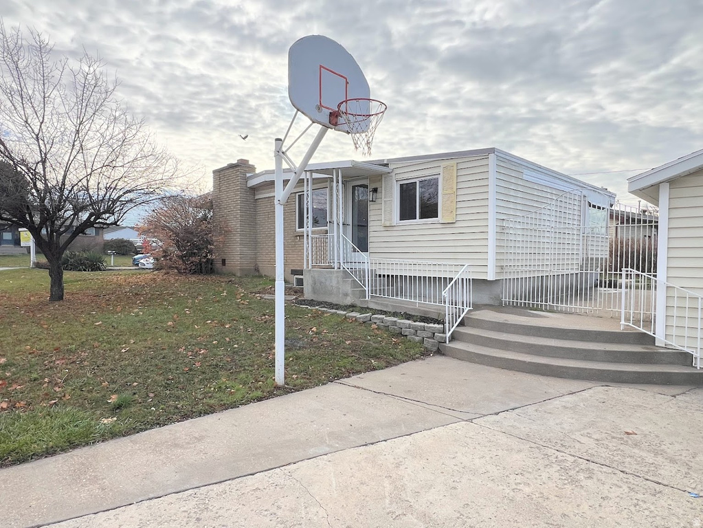 2184 S SORRENTO DR Woods Cross, UT 84087