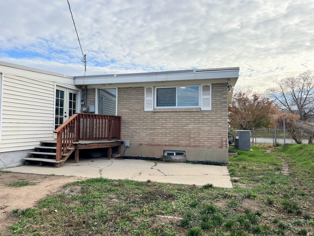 2184 S SORRENTO DR Woods Cross, UT 84087