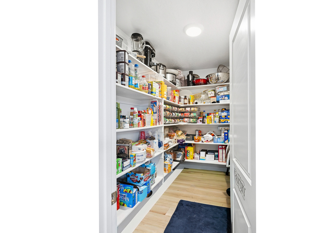 3632 S 5400 W Hooper, UT 84315