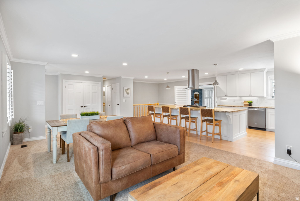 9451 S FOX CIR Sandy, UT 84092