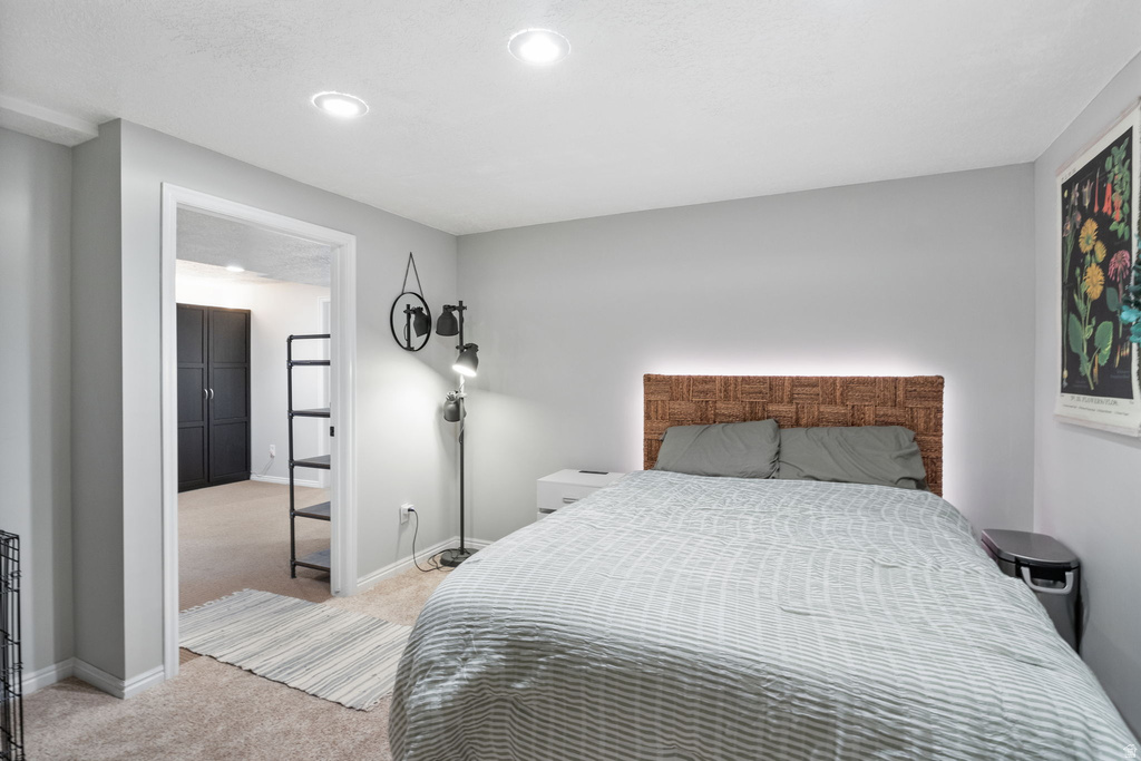 9451 S FOX CIR Sandy, UT 84092