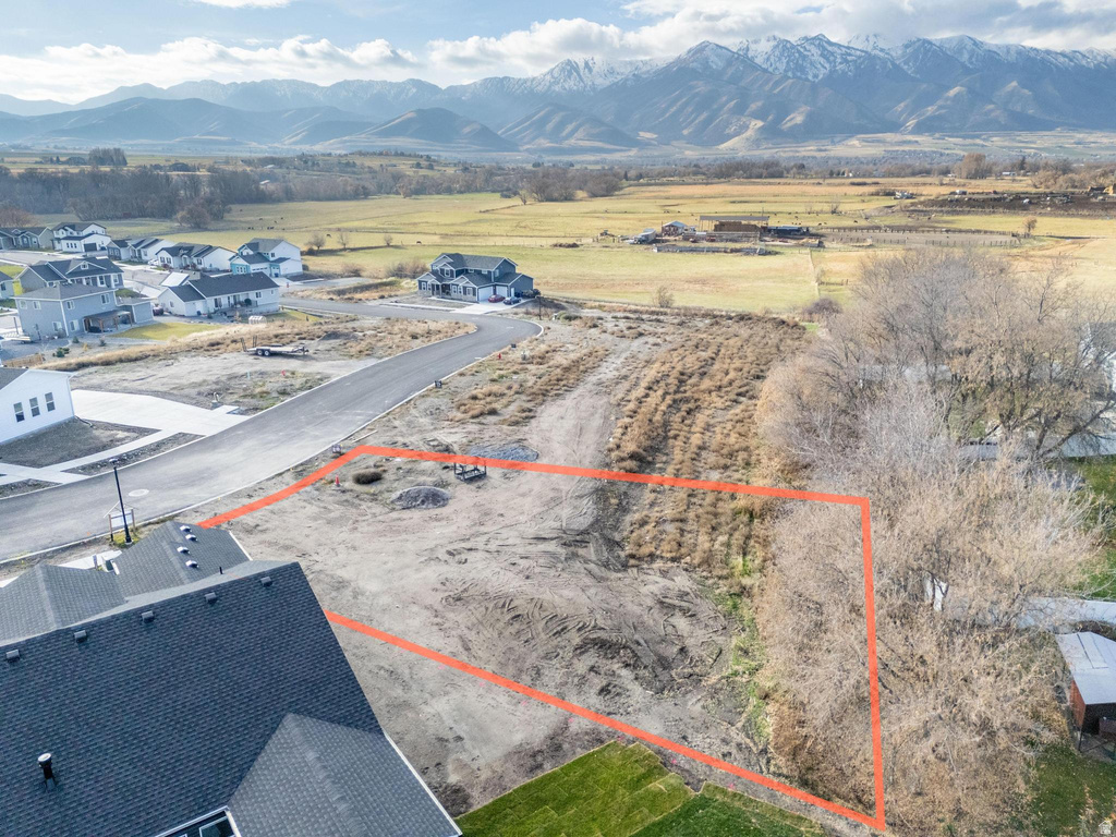 798 W 70 N Hyrum, UT 84319
