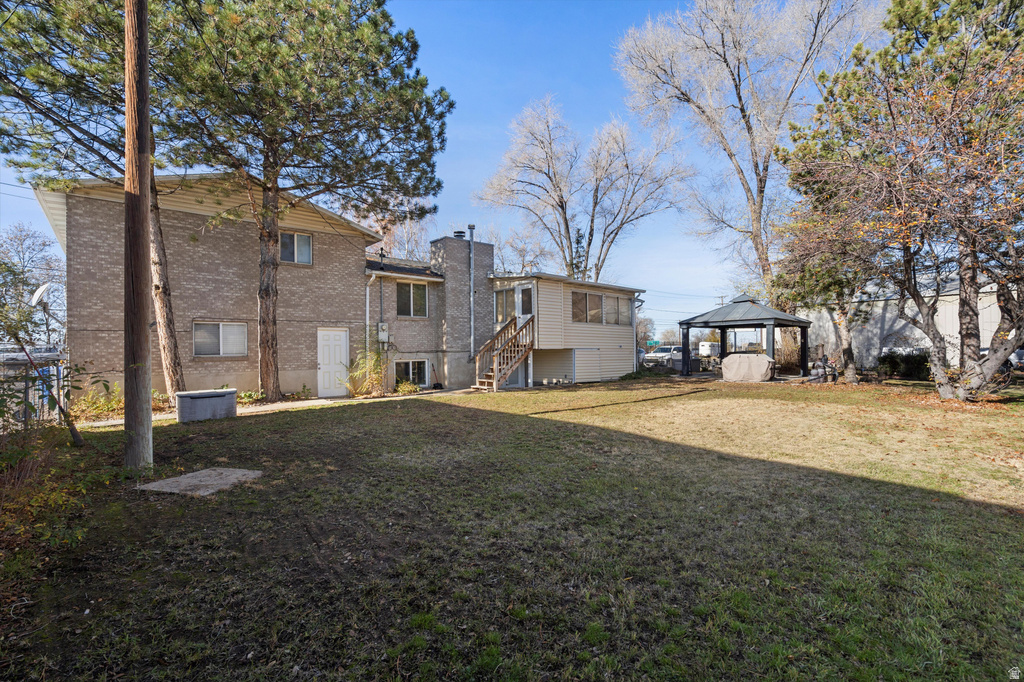 2942 N 2000 W Farr West, UT 84404