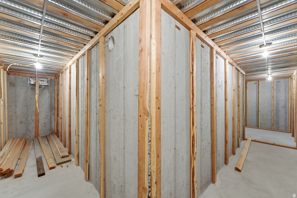 1430 S HEATHER LN Syracuse, UT 84075