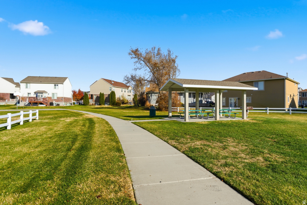 1430 S HEATHER LN Syracuse, UT 84075
