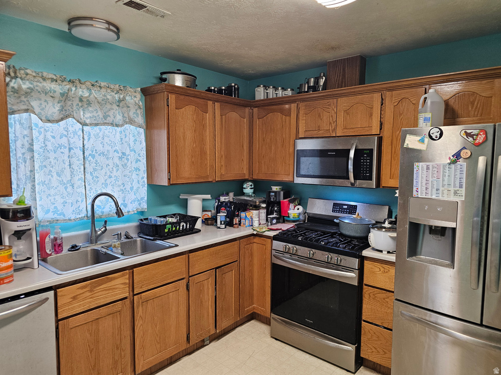 600 W CANYON LN Ferron, UT 84523