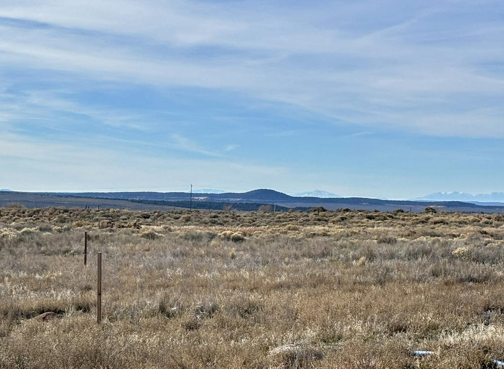 247 N BOBBIE LN La Sal, UT 84530