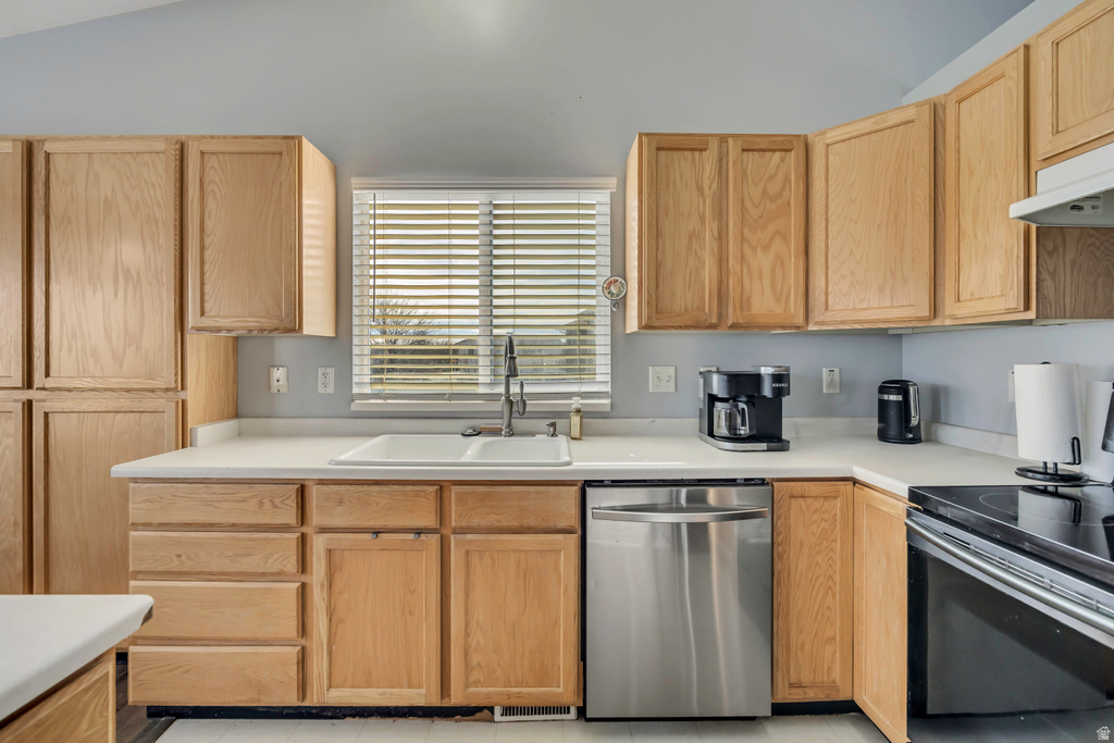 3013 S DOODLE BUG PL West Valley City, UT 84128