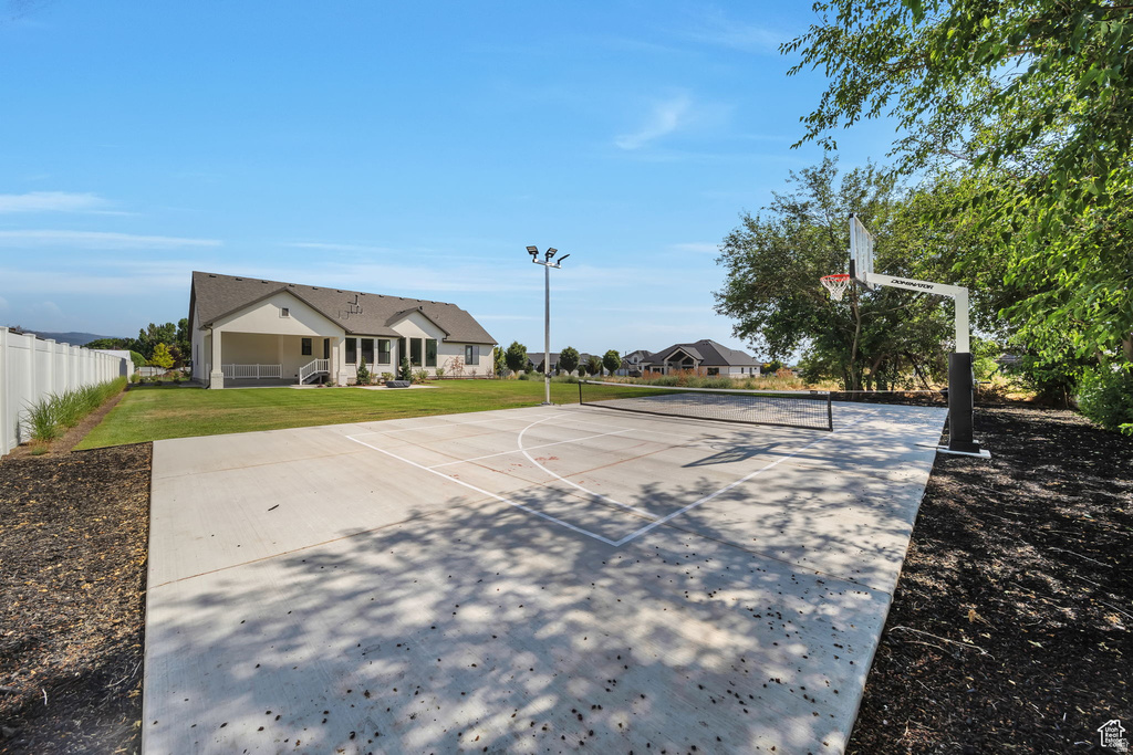 1910 W BONNEVILLE LN Kaysville, UT 84037