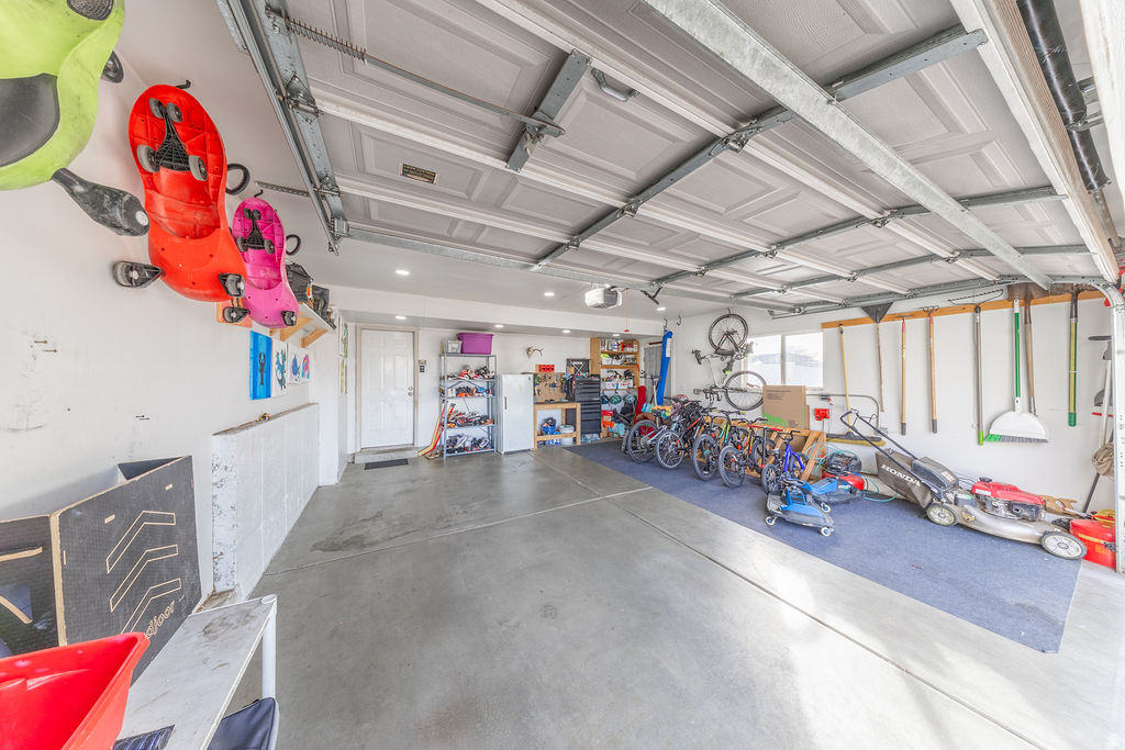 1401 W 1930 N Clinton, UT 84015