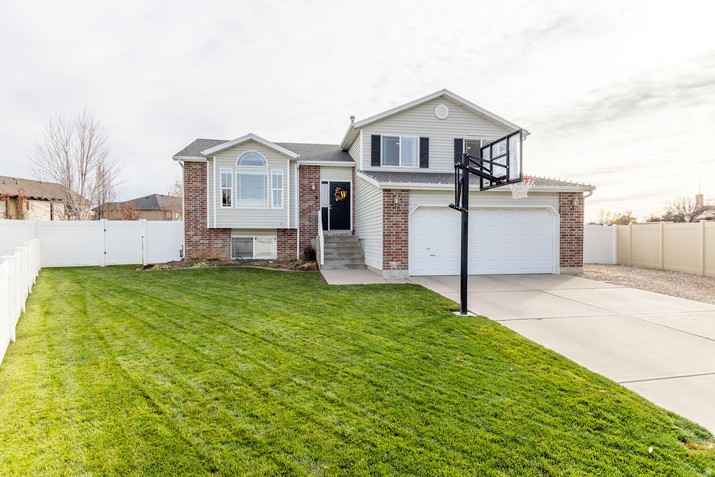 1401 W 1930 N Clinton, UT 84015
