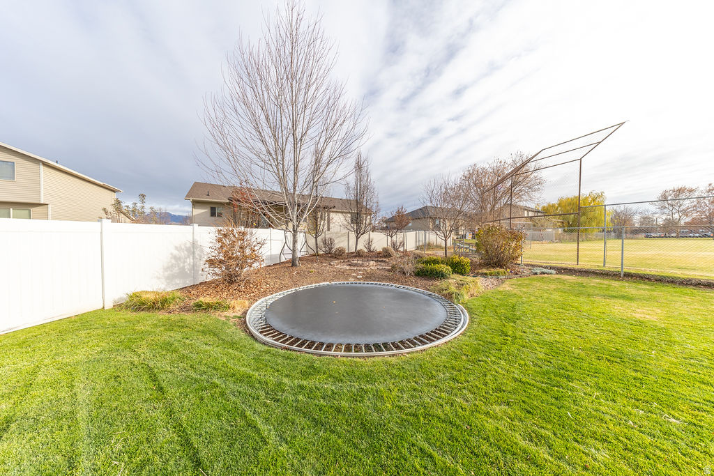 1401 W 1930 N Clinton, UT 84015