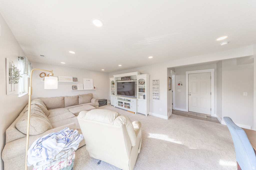 1401 W 1930 N Clinton, UT 84015