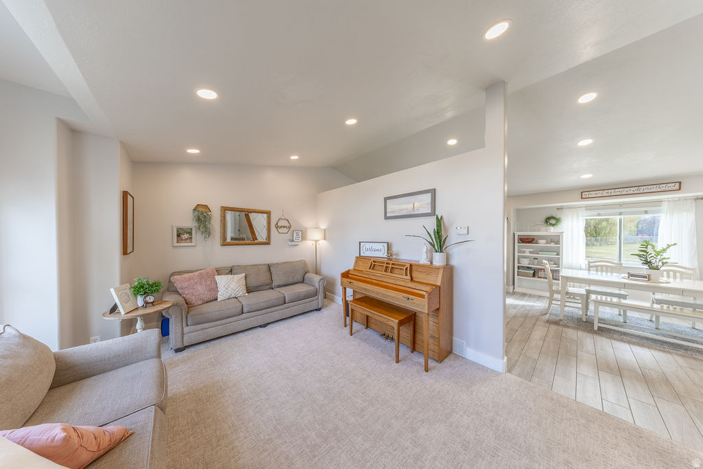 1401 W 1930 N Clinton, UT 84015