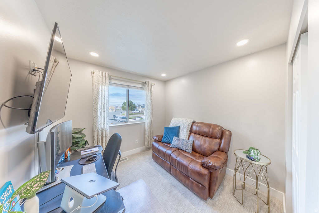 1401 W 1930 N Clinton, UT 84015