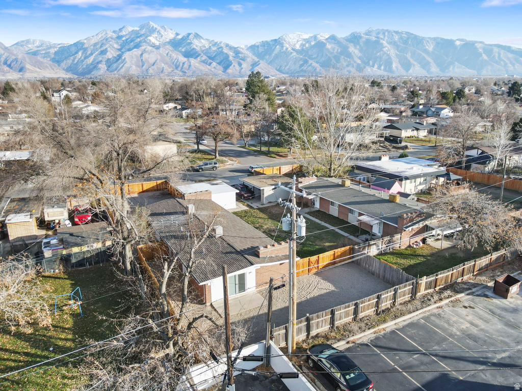 6876 S 90 E Midvale, UT 84047