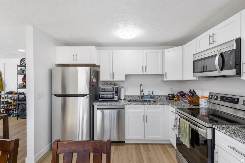 6876 S 90 E Midvale, UT 84047