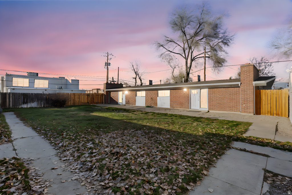 6876 S 90 E Midvale, UT 84047