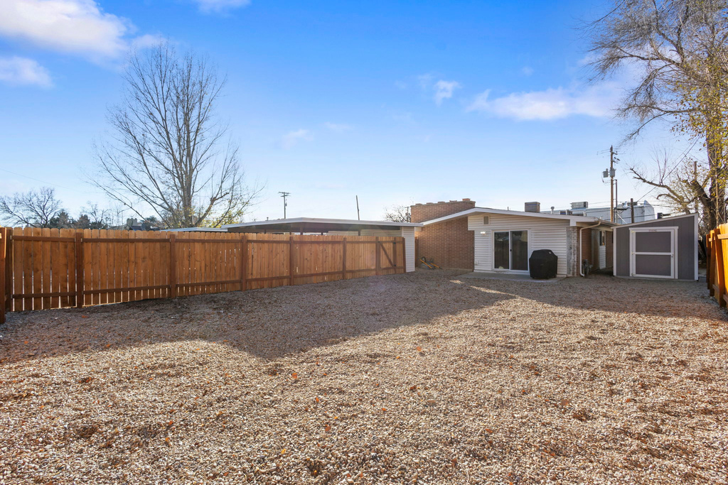 6876 S 90 E Midvale, UT 84047