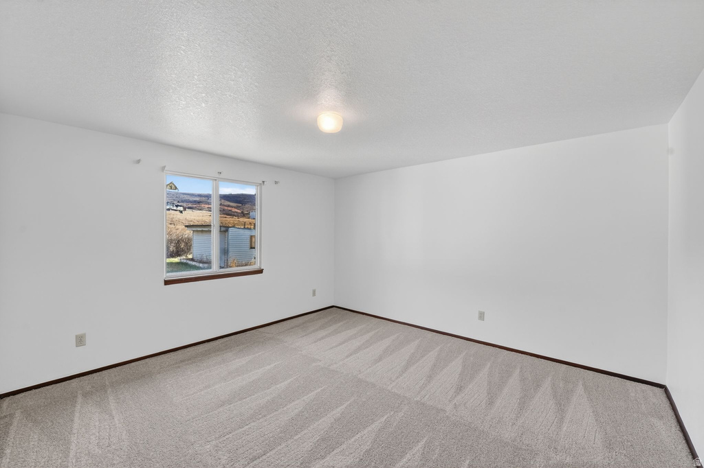 1719 S FOOTHILL DR Kamas, UT 84036