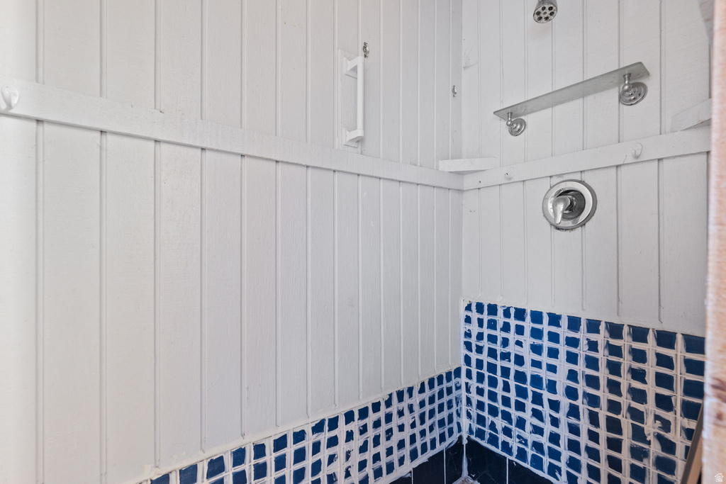 3776 N 2400 W Benson, UT 84335