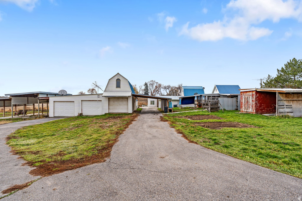 3776 N 2400 W Benson, UT 84335