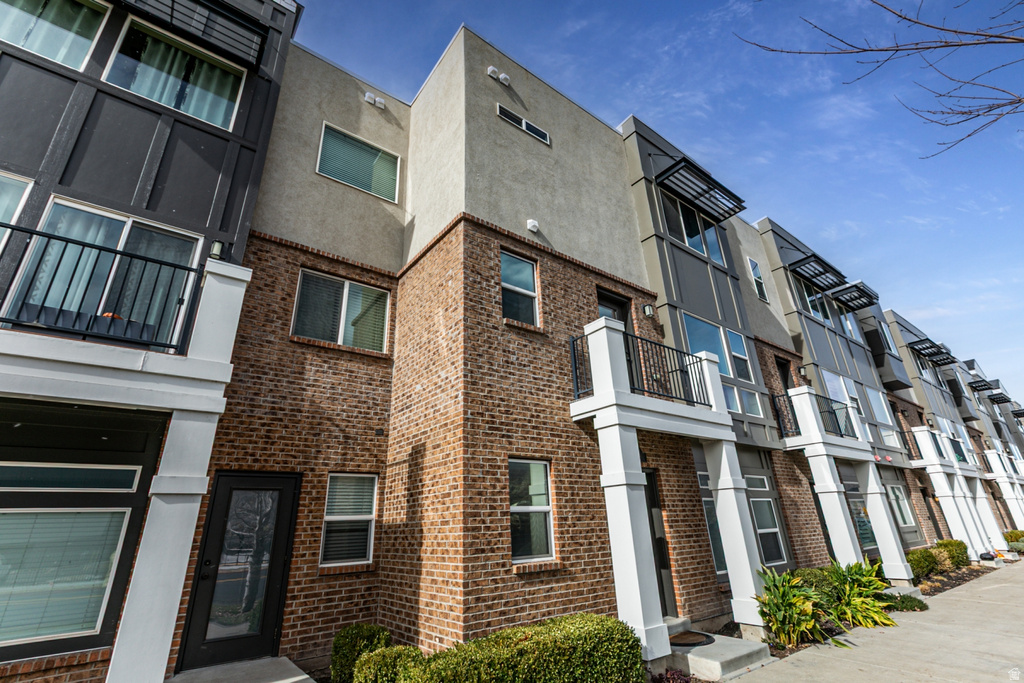 22 N 1100 W Farmington, UT 84025