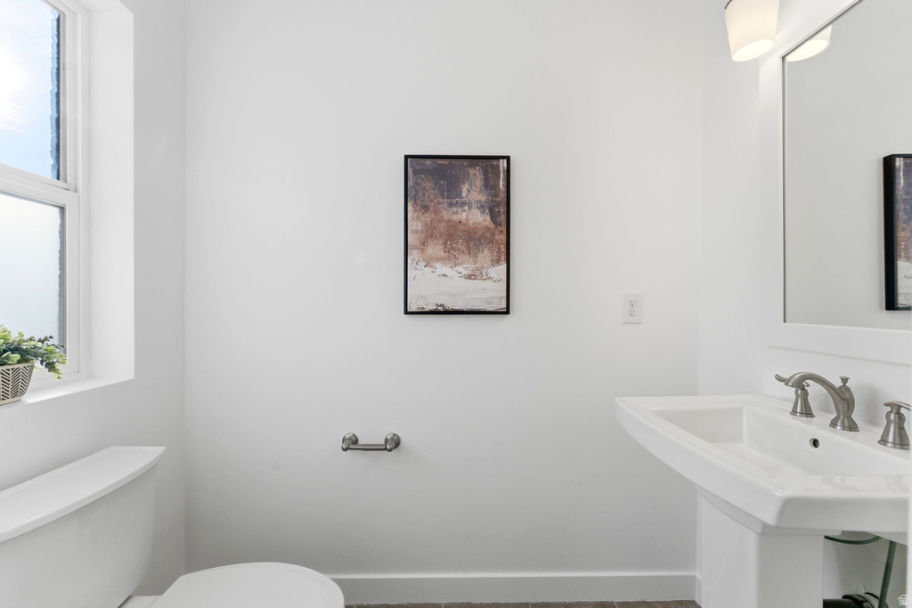 22 N 1100 W Farmington, UT 84025