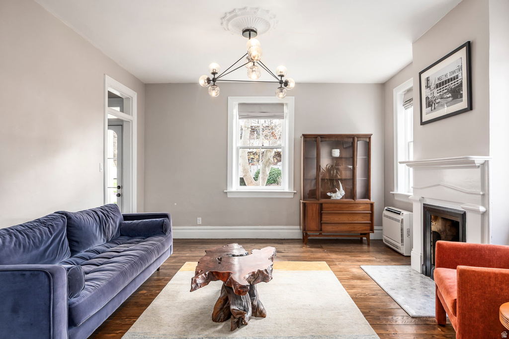 80 W 300 N Salt Lake City, UT 84103