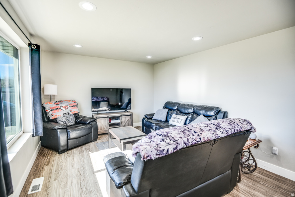 528 W 300 N Milford, UT 84751