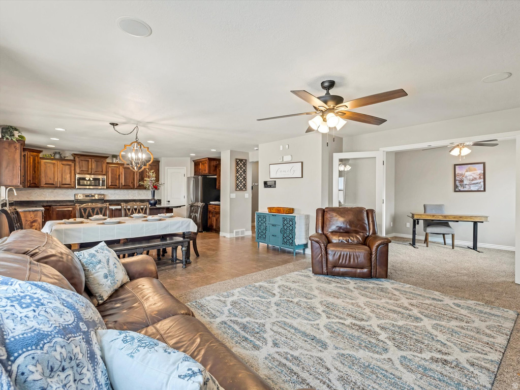 1240 S 1575 W Syracuse, UT 84075