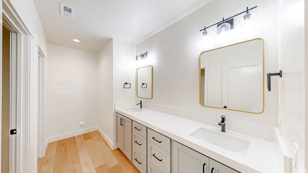 897 N MAIN ST ST Mapleton, UT 84664