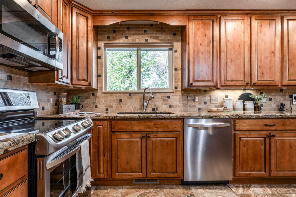 4016 S STILLWATER WAY West Valley City, UT 84120