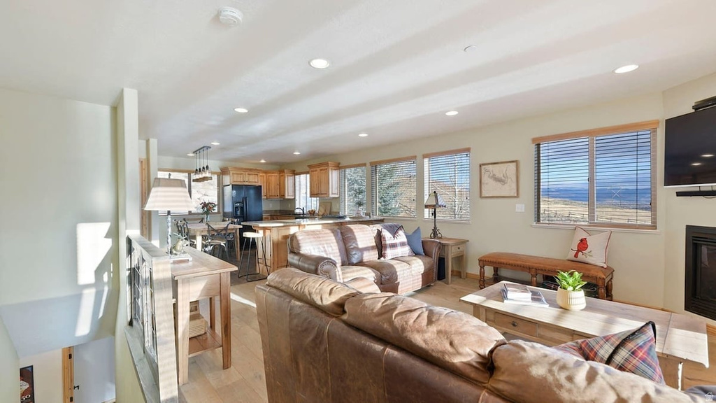 5063 LAKEVIEW DR #1003 Eden, UT 84310