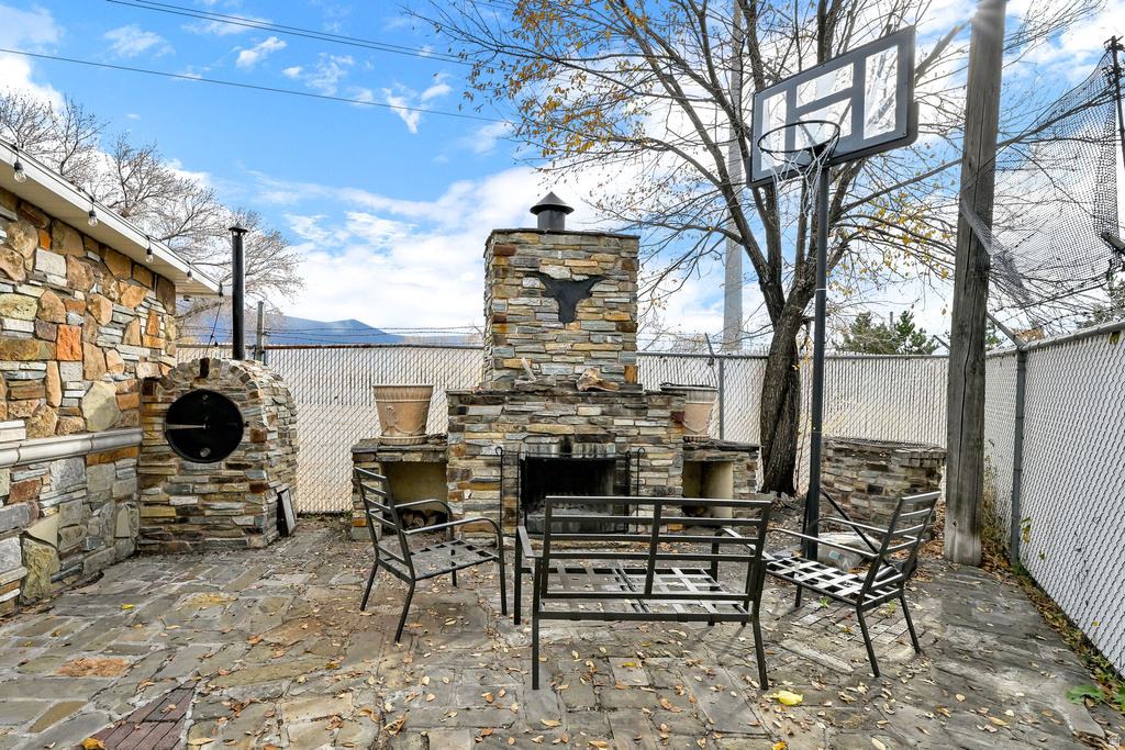 1200 CHURCH ST #66 Layton, UT 84041