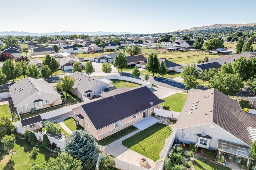 2474 N DORCHESTER AVE Harrisville, UT 84414