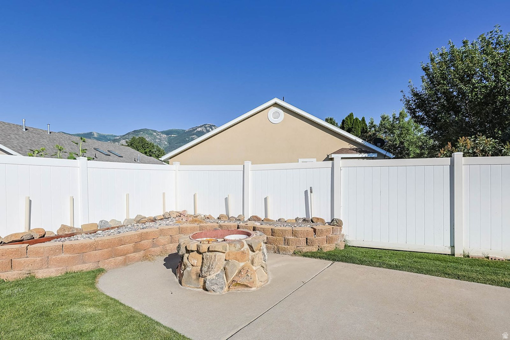 2474 N DORCHESTER AVE Harrisville, UT 84414