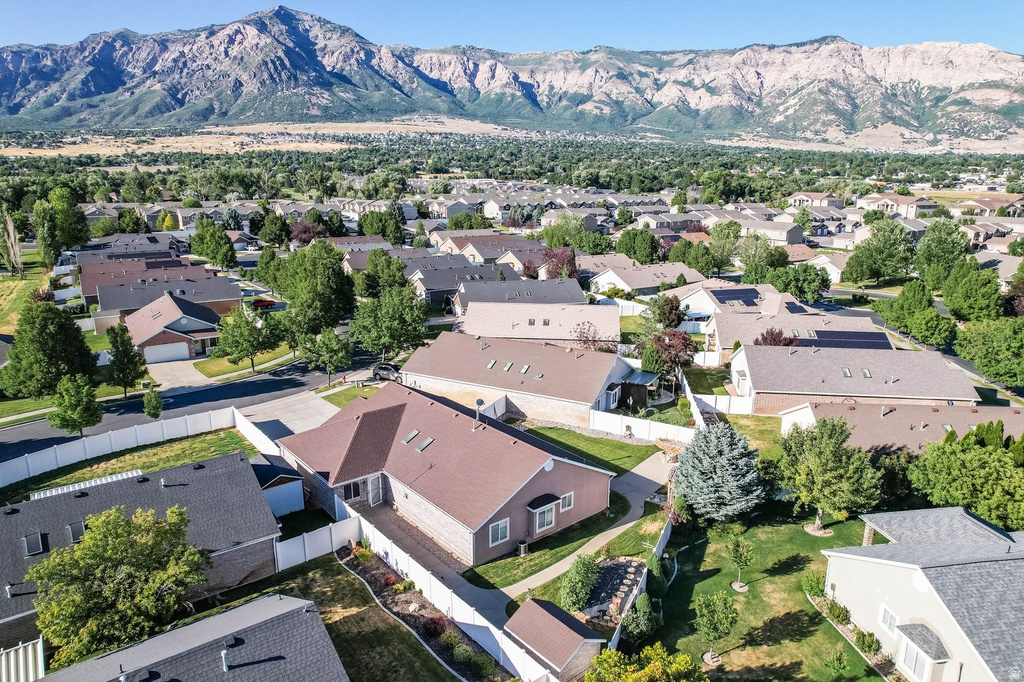 2474 N DORCHESTER AVE Harrisville, UT 84414