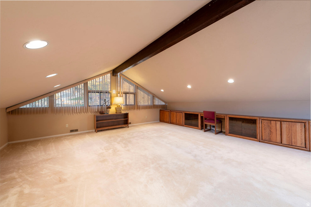 2662 E SKYLINE DR Salt Lake City, UT 84108