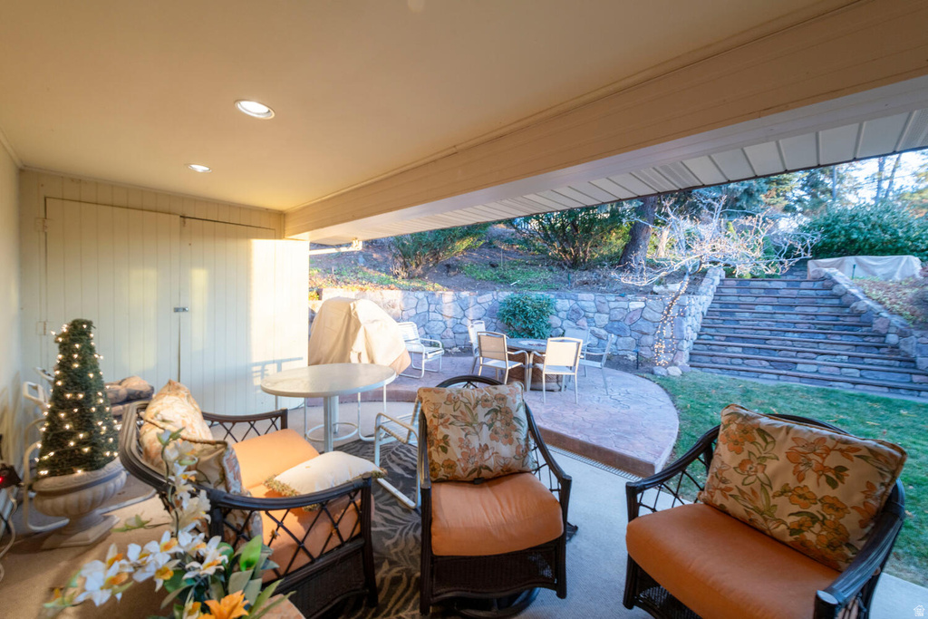 2662 E SKYLINE DR Salt Lake City, UT 84108