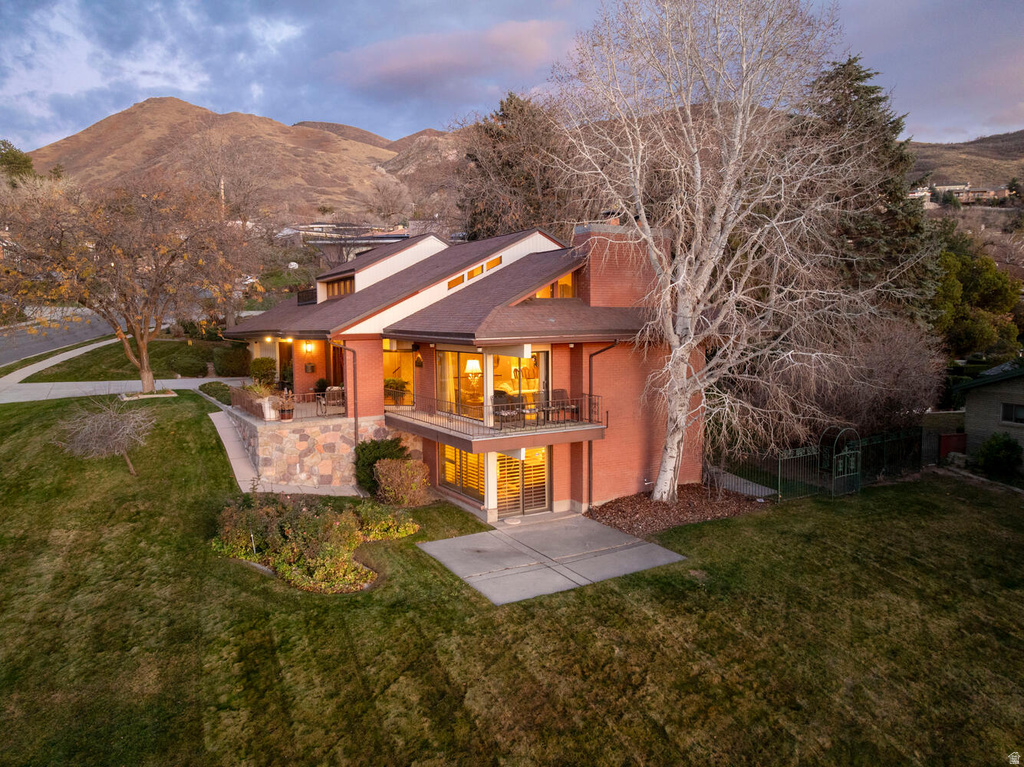 2662 E SKYLINE DR Salt Lake City, UT 84108