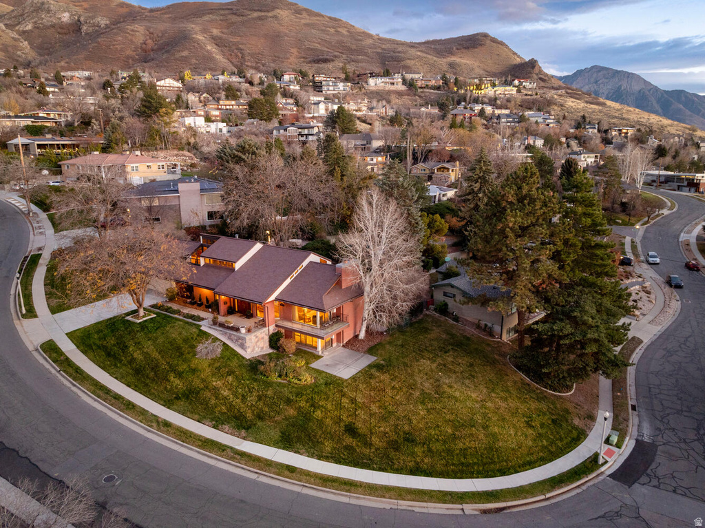 2662 E SKYLINE DR Salt Lake City, UT 84108