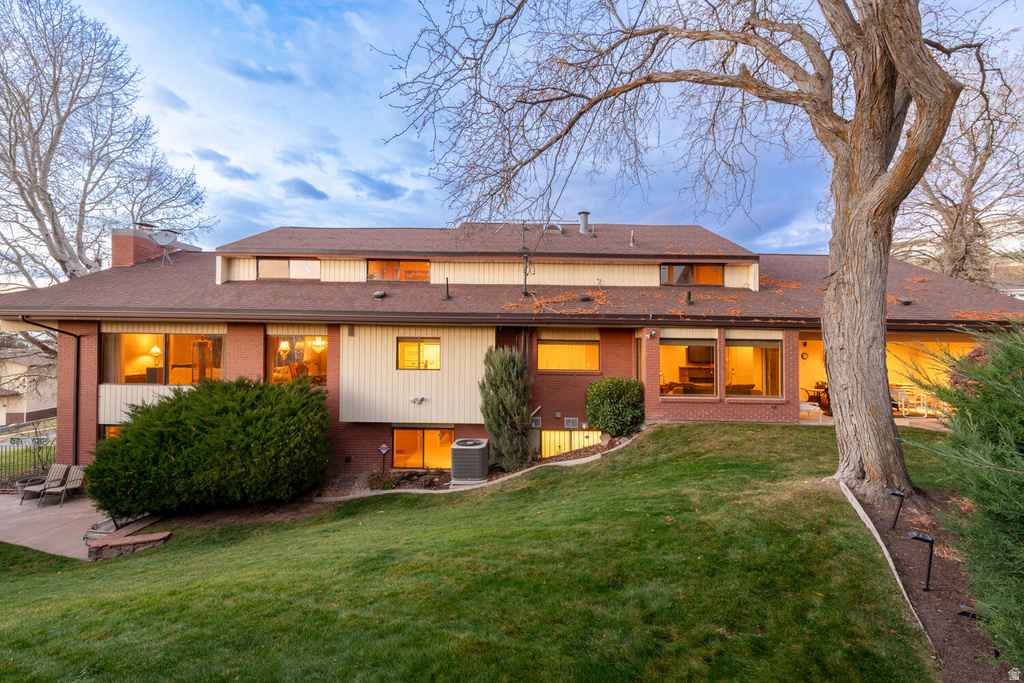 2662 E SKYLINE DR Salt Lake City, UT 84108
