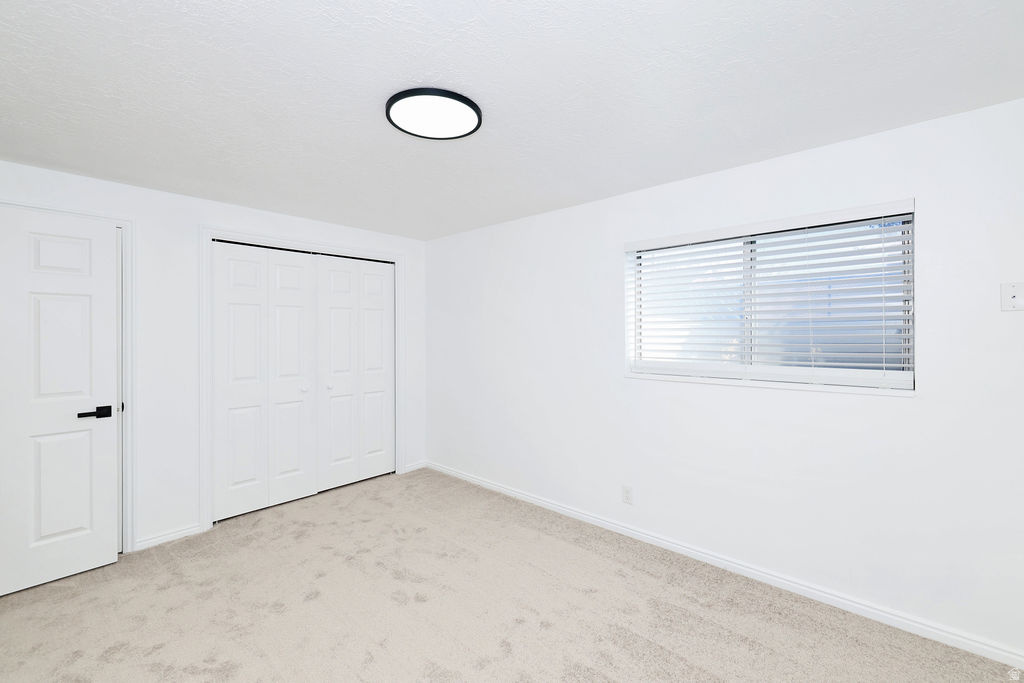 7165 S CALLIE DR West Jordan, UT 84084